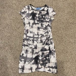 Simply Vera Black & White Stretchy Midlength Dress